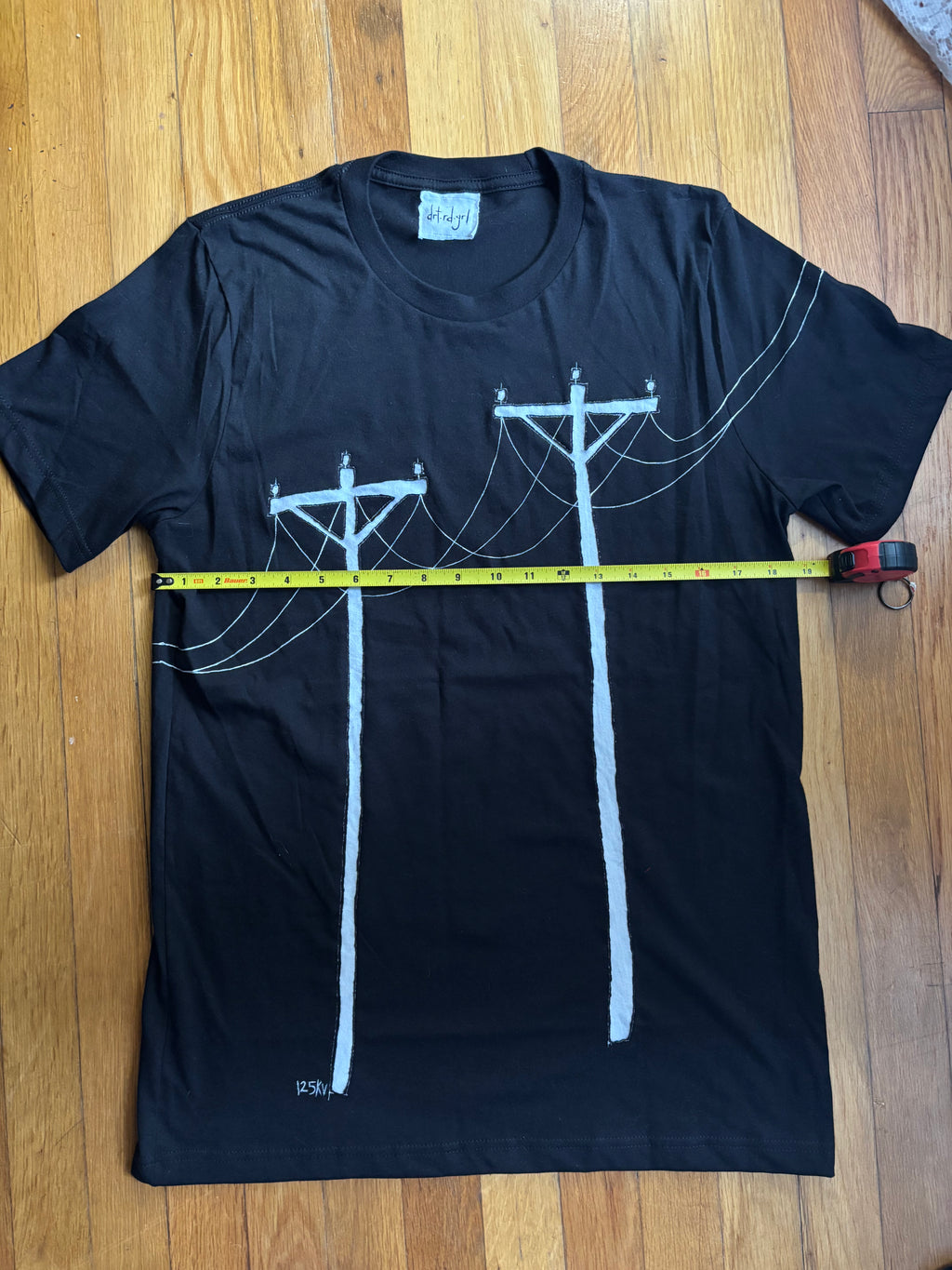powerlines tee medium (negative ver)